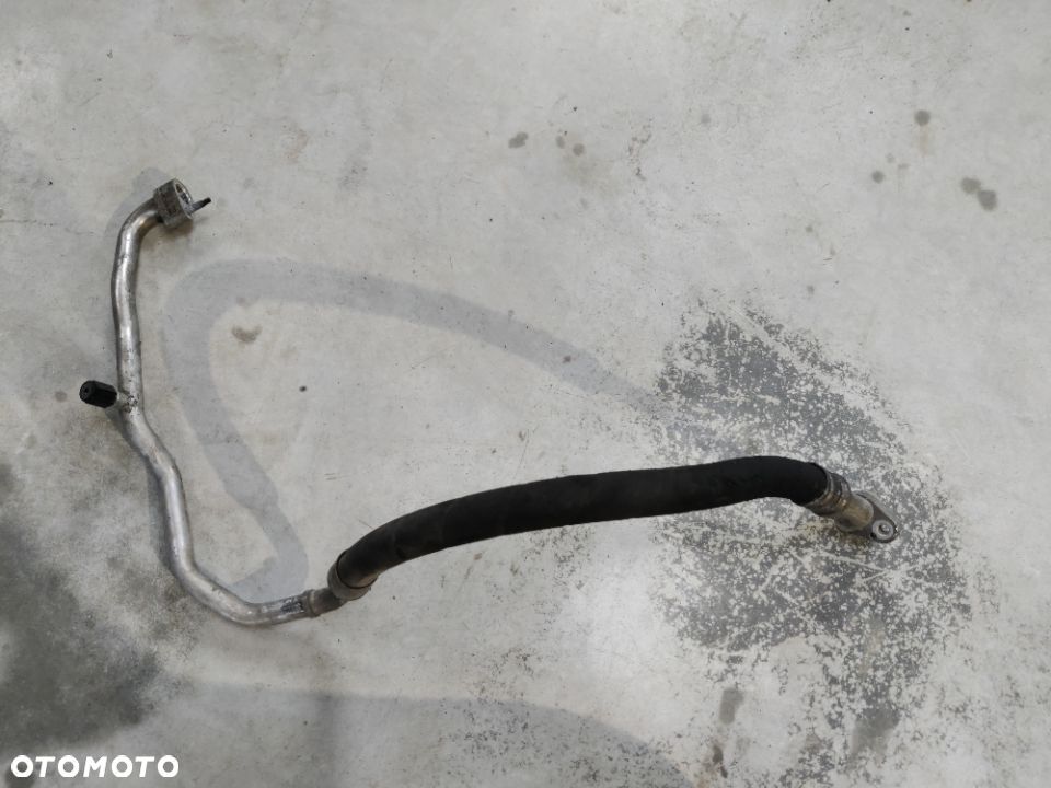 Przewód klimatyzacji Skoda Octavia 3 Superb Seat Leon VW Golf Passat Touran Audi A3 Rurka 5Q0820743M - 1