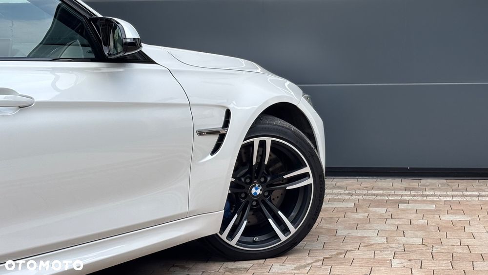 BMW M3 Standard - 28