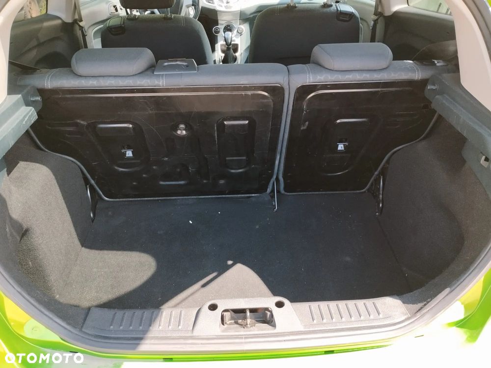 Ford Fiesta 1.6 TDCi DPF Gold X - 33