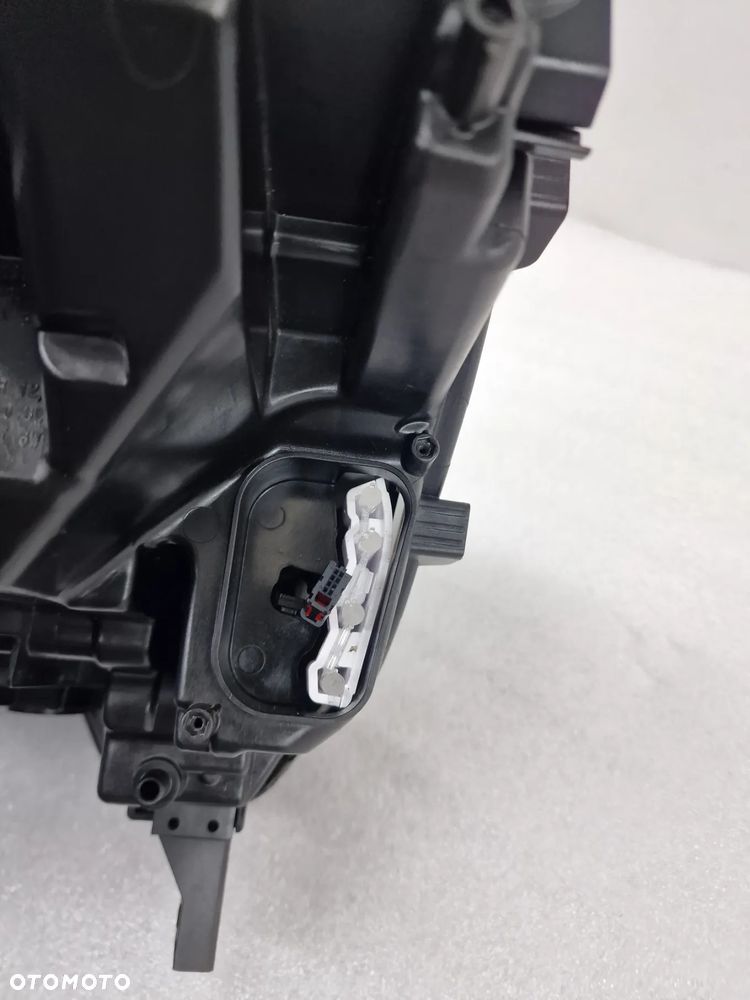 AUDI E-TRON E TRON 4KE 19- PRAWA LAMPA PRZEDNIA PRZÓD FULL LED , NR 4KE941040 , NR AUKCJI LA403 - 24