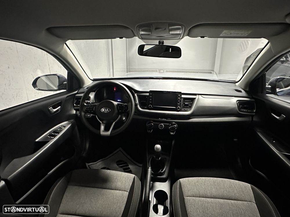 Kia Stonic 1.0 T-GDI Urban - 8