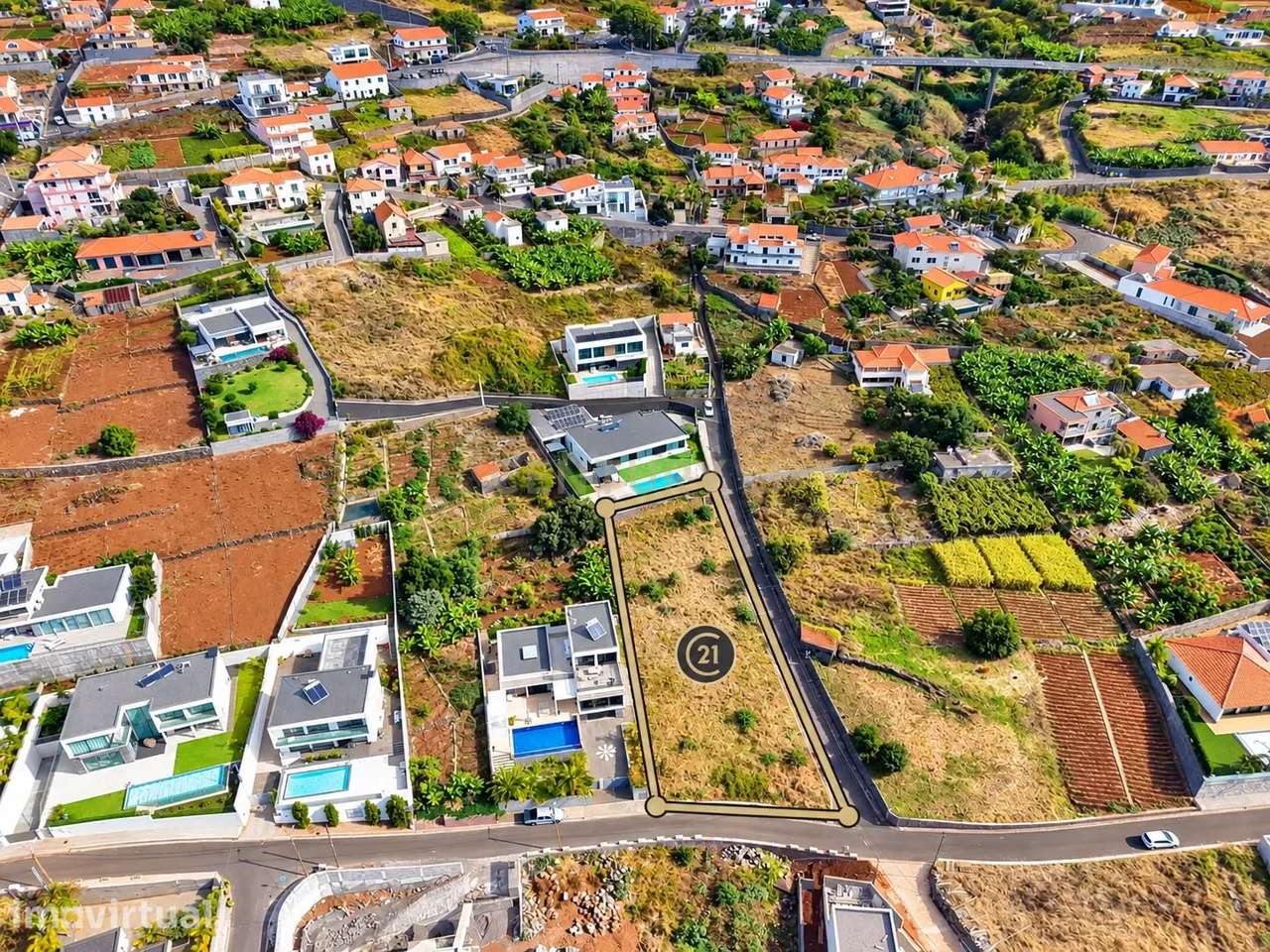 Terreno em Primeira Linha de Mar com Projeto Aprovado - Estreito da Ca - Grande imagem: 2/9