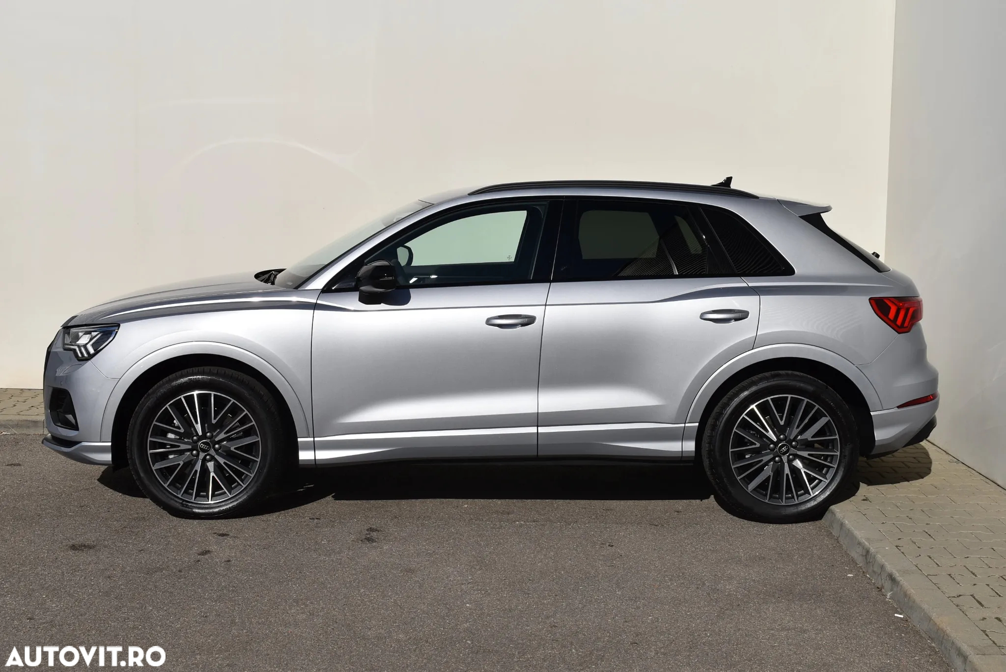 Audi Q3 2.0 40 TFSI S tronic quattro Advanced - 8