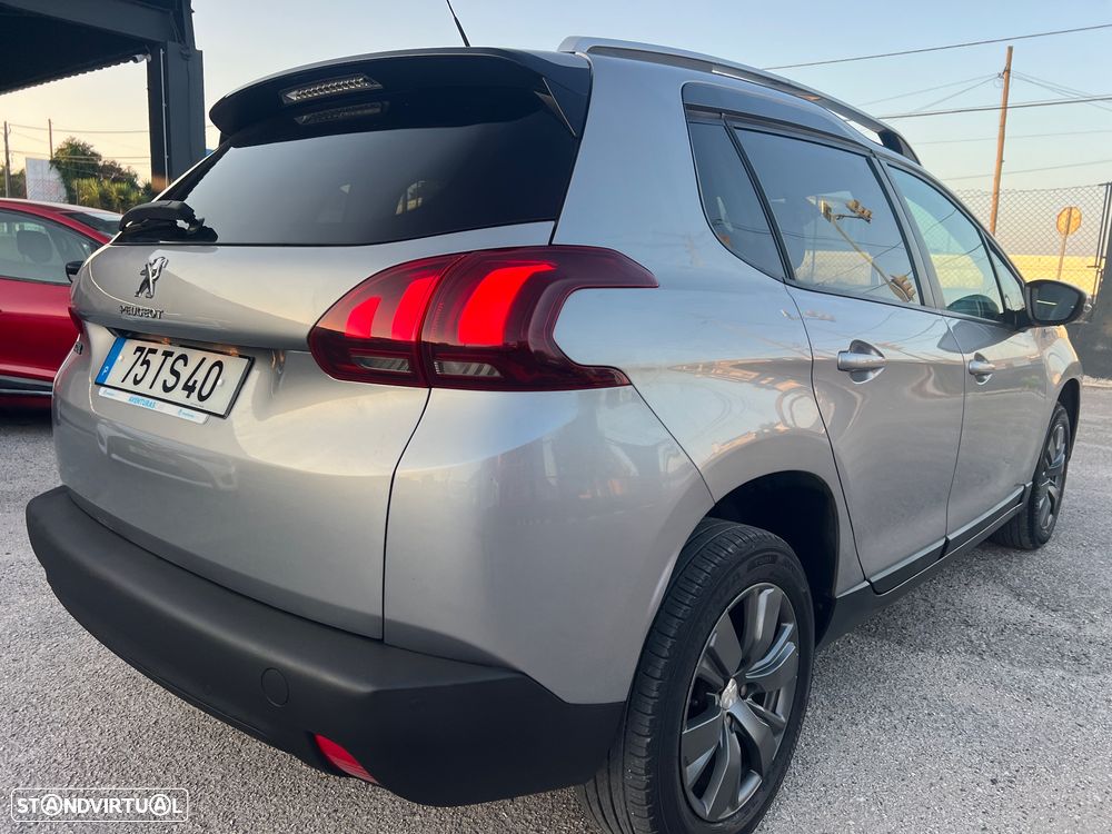Peugeot 2008 1.2 PureTech Style - 29