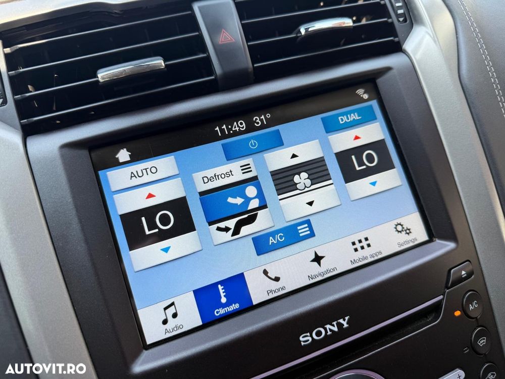 Ford Mondeo Vignale 2.0 Hybrid - 13