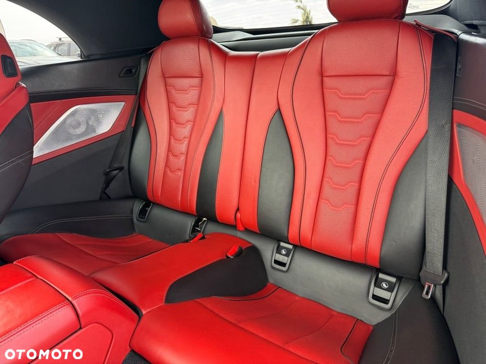 BMW Seria 8 - 25