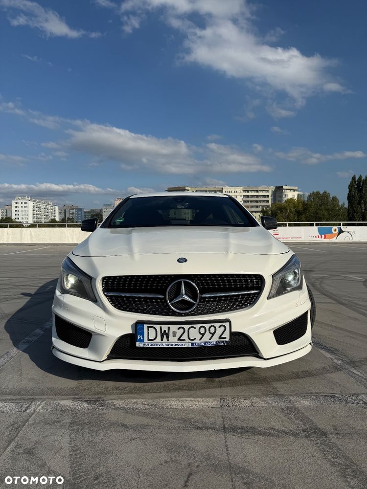 Mercedes-Benz CLA - 10