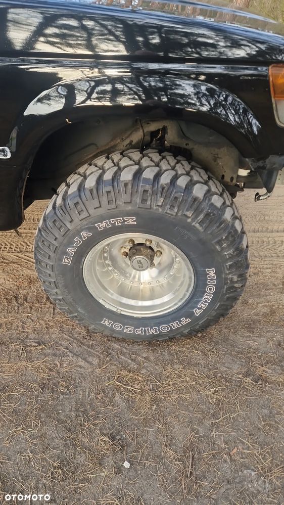 Mitsubishi Pajero 2.5 TD GL - 8