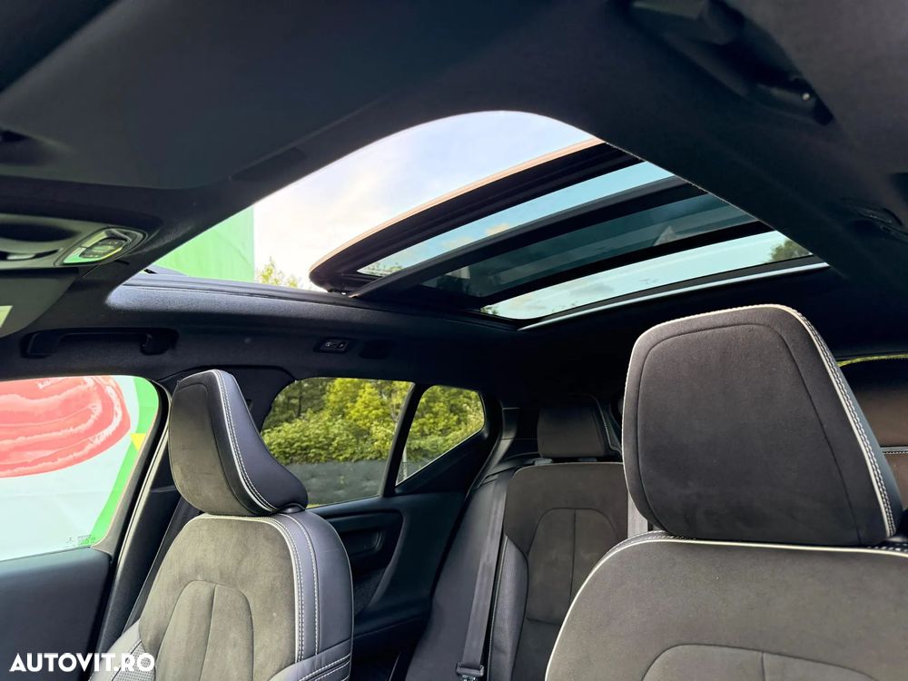 Volvo XC 40 D4 AWD Geartronic R-Design - 9