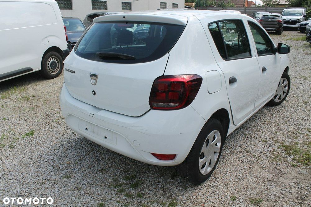 Dacia Sandero - 5