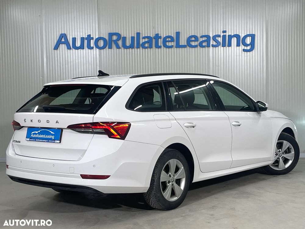 Skoda Octavia 2.0 TDI DSG Ambition - 2