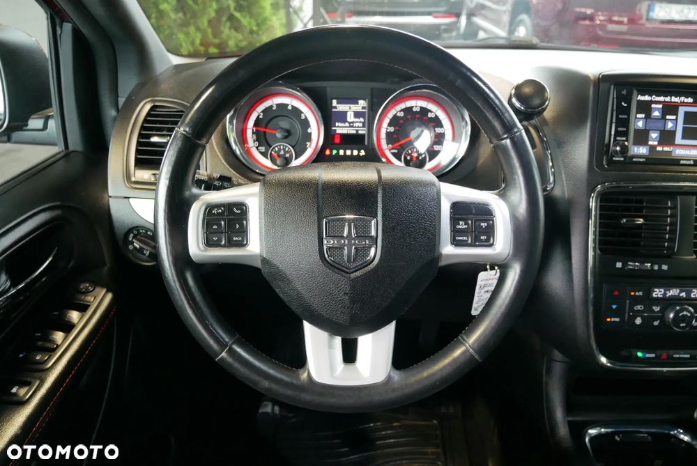 Dodge Grand Caravan - 19