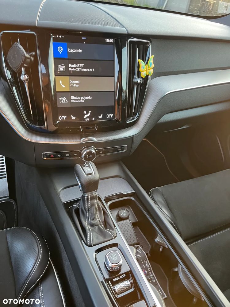 Volvo XC 60 D4 AWD R-Design - 8