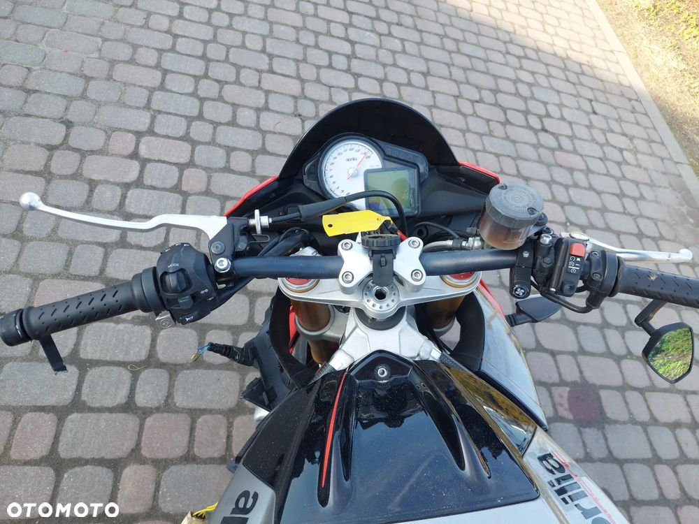 Aprilia Tuono - 9