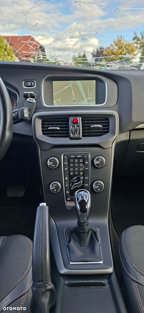 Volvo V40 Cross Country D4 Geartronic Momentum - 16