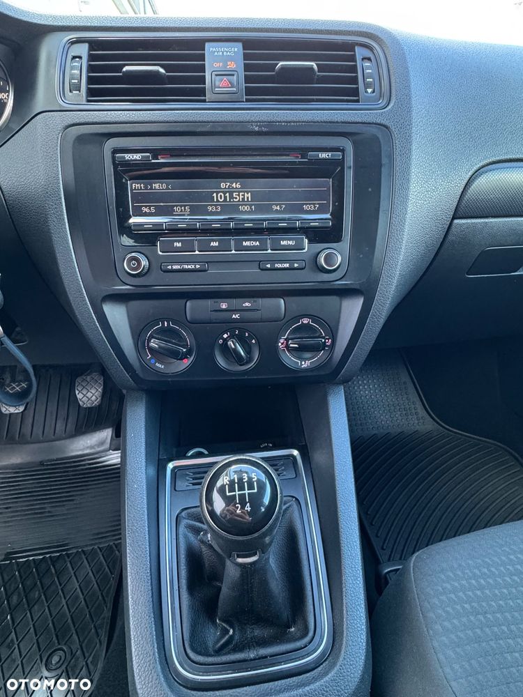 Volkswagen Jetta 2.0 S - 21