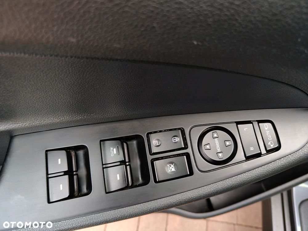 Hyundai Tucson 1.6 Turbo 2WD Style - 28