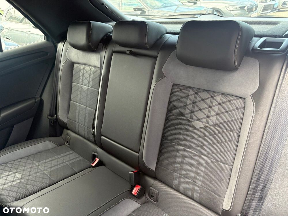 Volkswagen T-Roc - 15