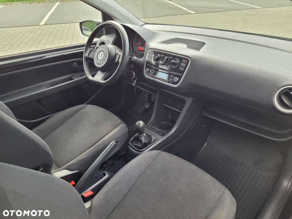 Volkswagen up! 1.0 move - 12