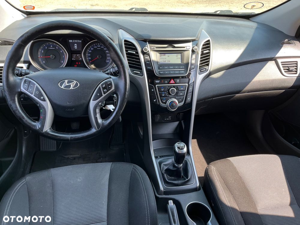 Hyundai i30 1.4 Comfort - 8