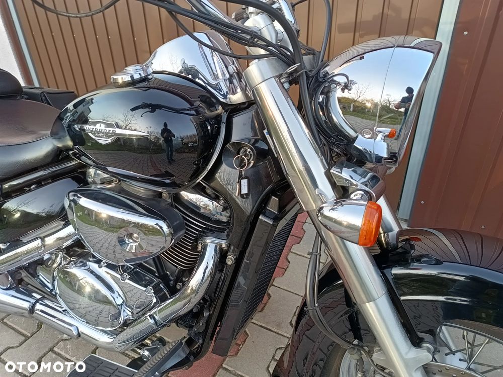 Suzuki Intruder - 9