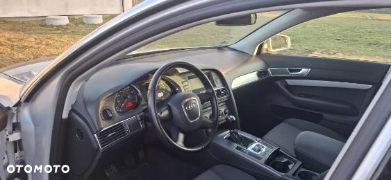 Audi A6 Limousine 2.4 - 4