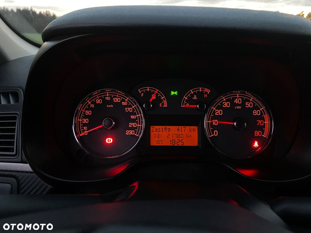 Fiat Grande Punto 1.4 8V - 16