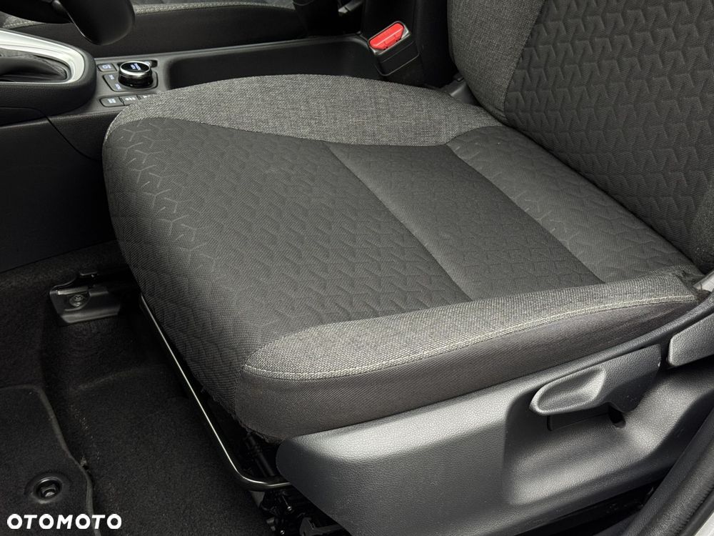 Toyota Yaris Cross Hybrid 1.5 Comfort AWD - 13