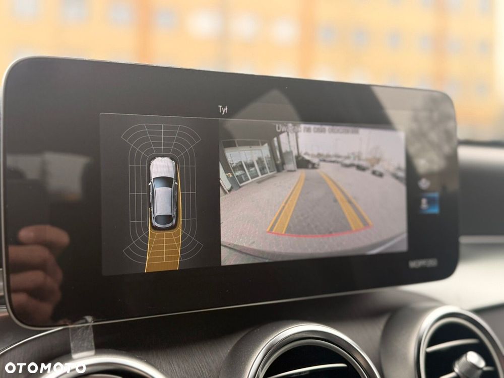 Mercedes-Benz GLC - 21