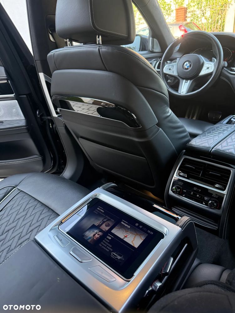 BMW Seria 7 750d xDrive - 10