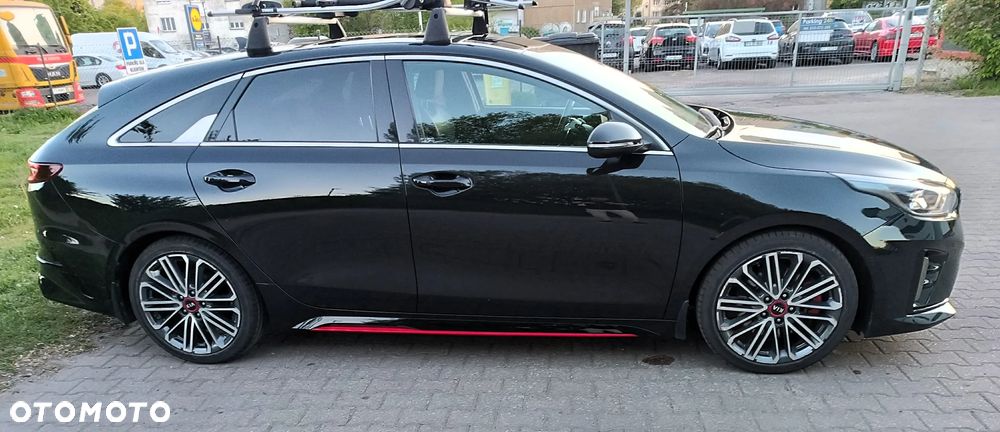 Kia ProCeed - 9