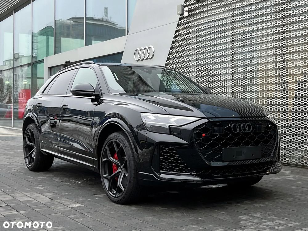 Audi RS Q8 - 1