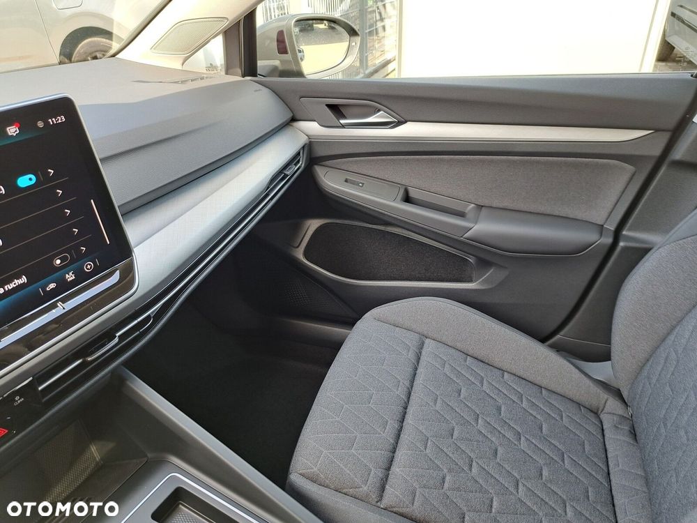 Volkswagen Golf Variant 2.0 TDI Life DSG - 23