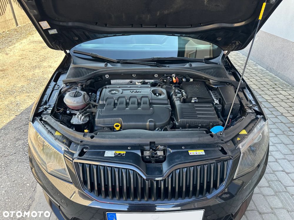 Skoda Octavia 2.0 TDI DSG RS - 5