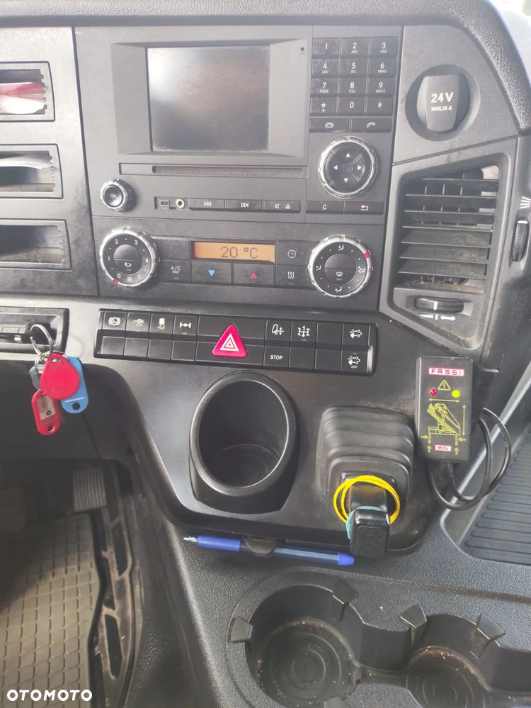 Mercedes-Benz Antos - 7