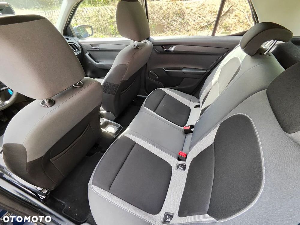 Skoda Fabia 1.0 Active - 10