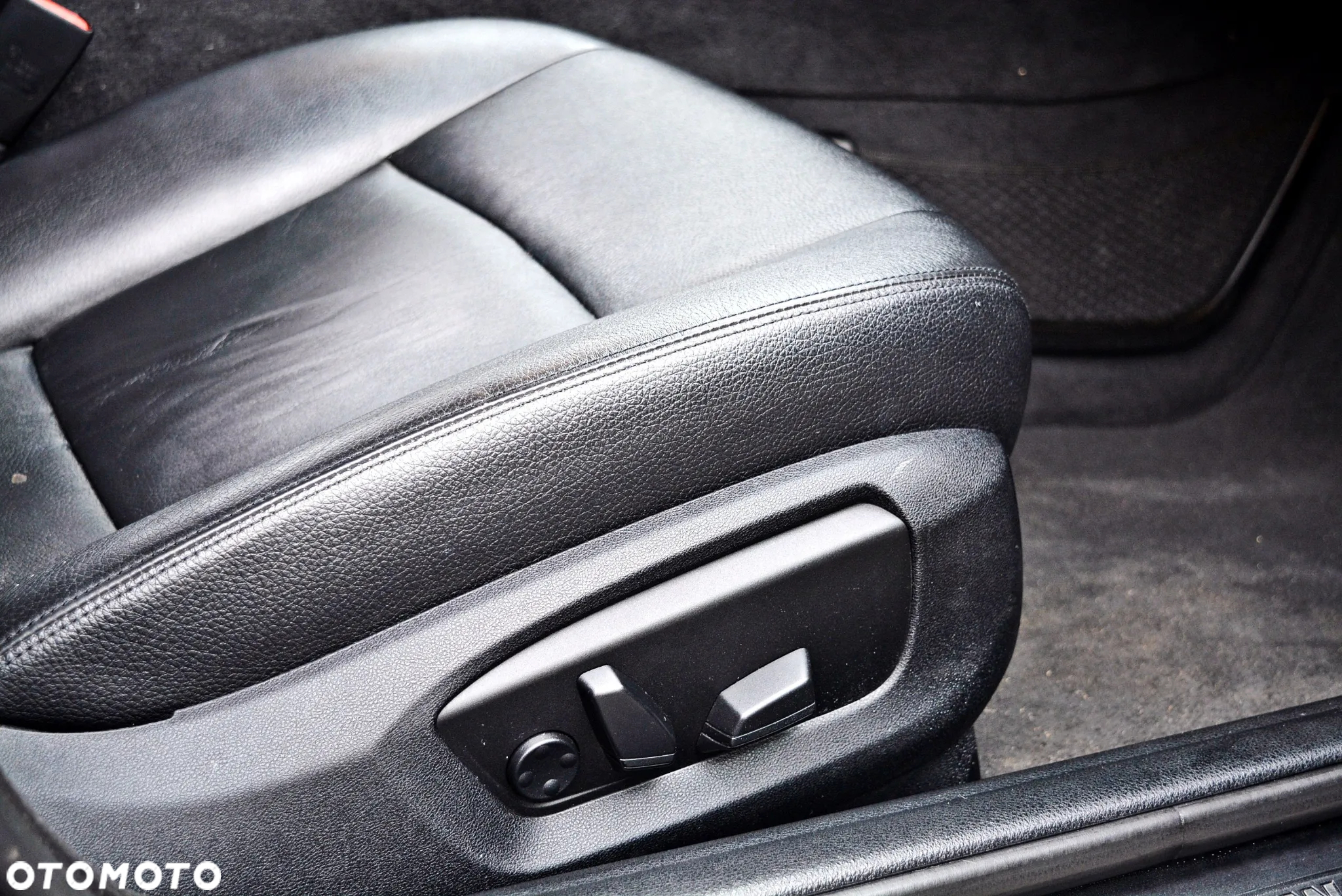 BMW Seria 5 525d xDrive Touring - 8
