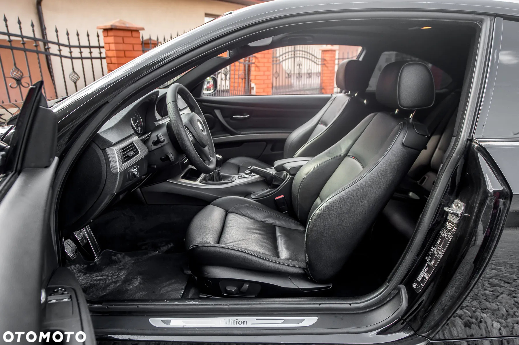 BMW Seria 3 325i xDrive Coupe M Sport Edition - 16