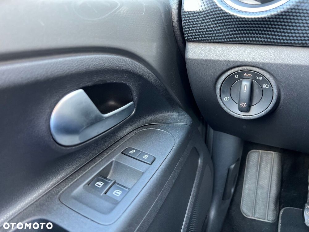 Volkswagen up! 1.0 move - 14