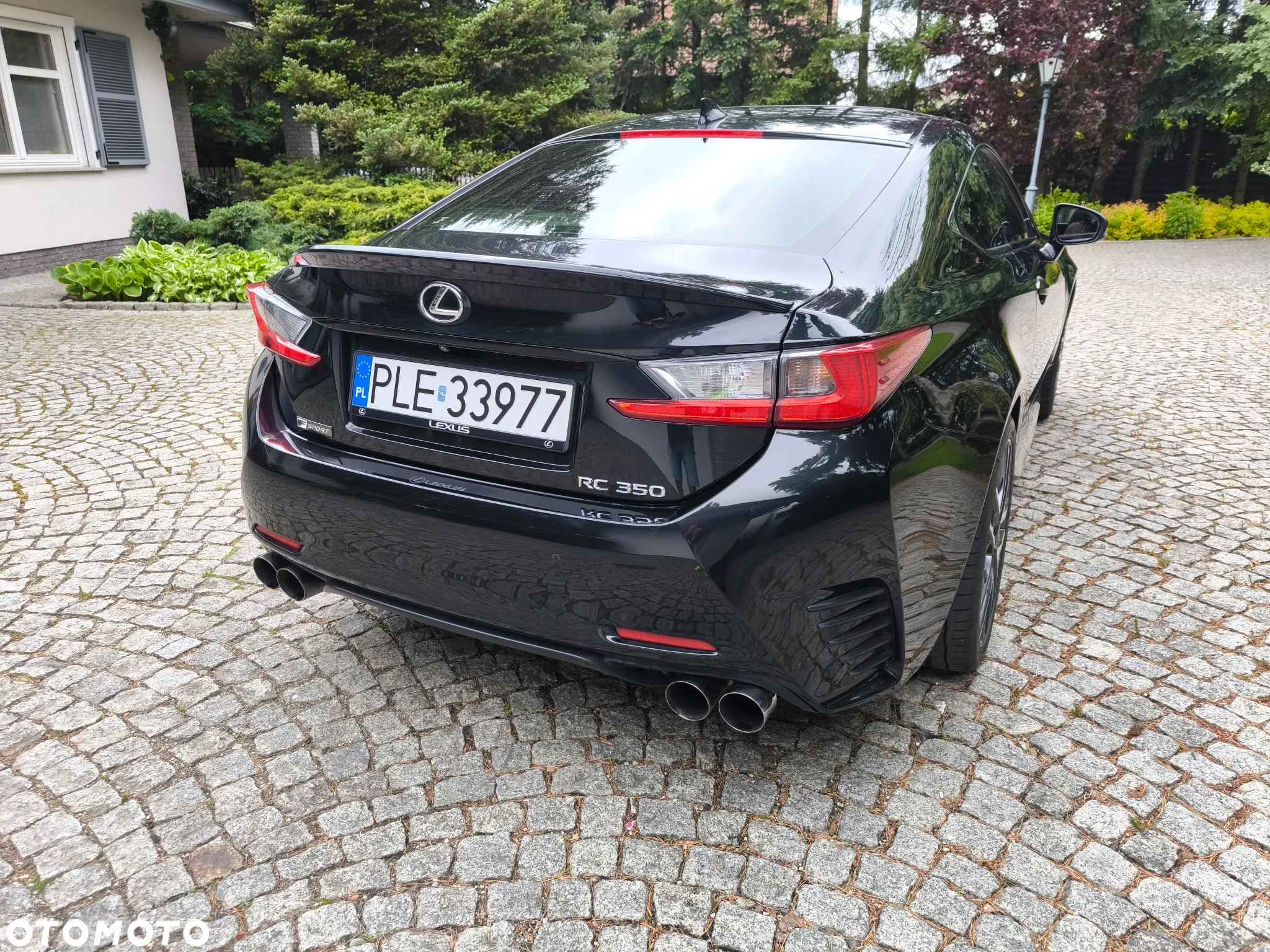 Lexus RC - 10