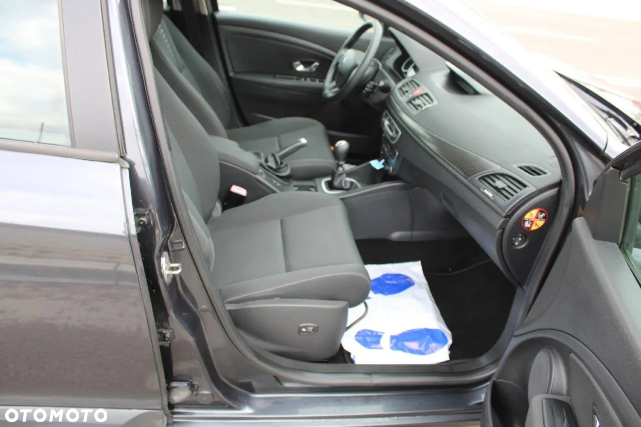 Renault Megane 1.6 16V 110 LIMITED - 9