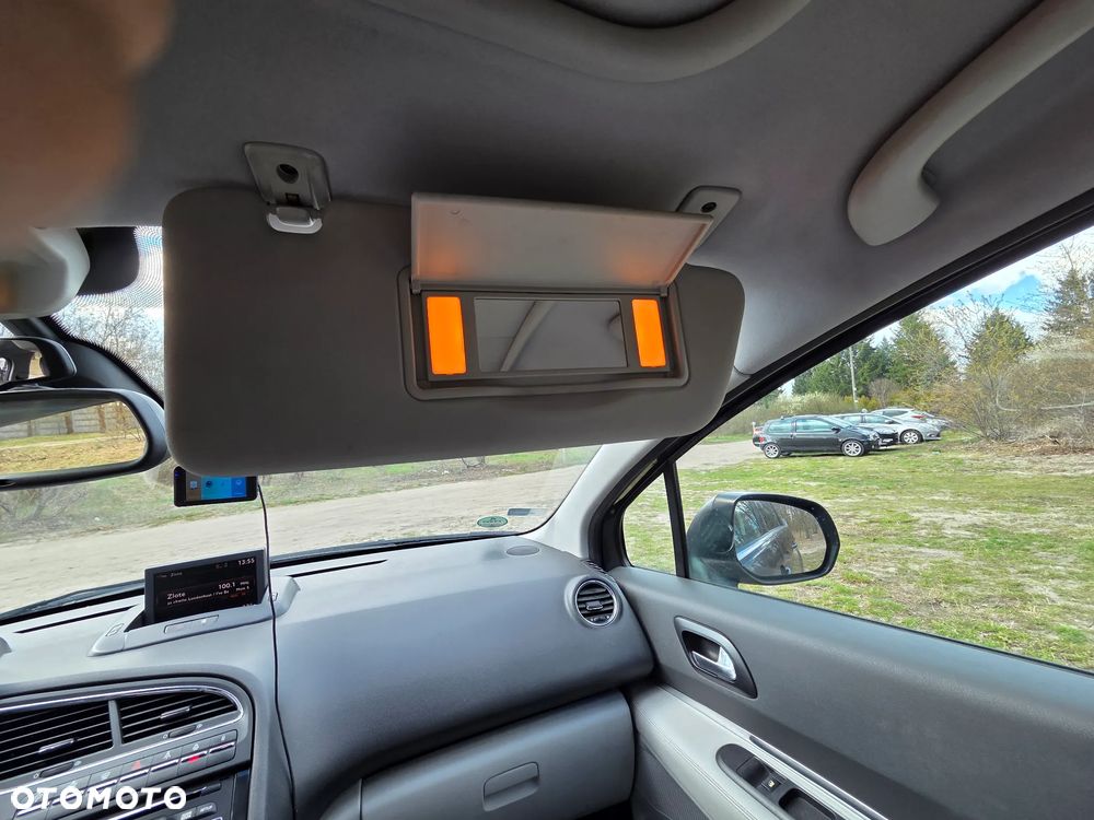 Peugeot 5008 2.0 HDi Family 7os - 29