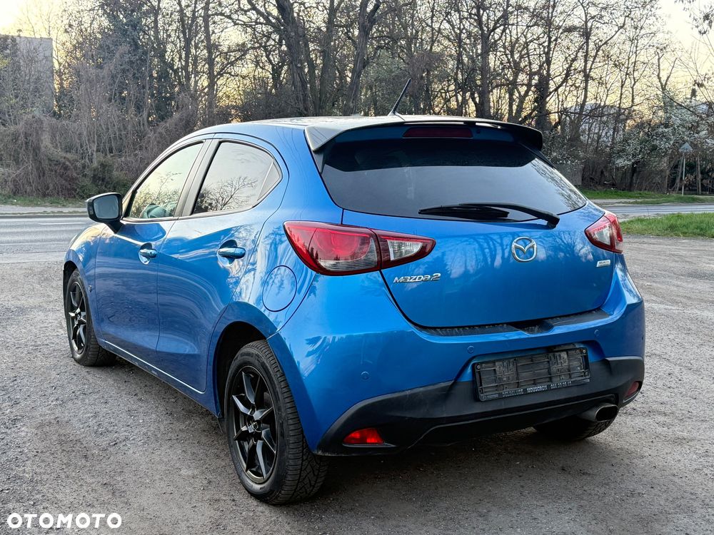 Mazda 2 - 10