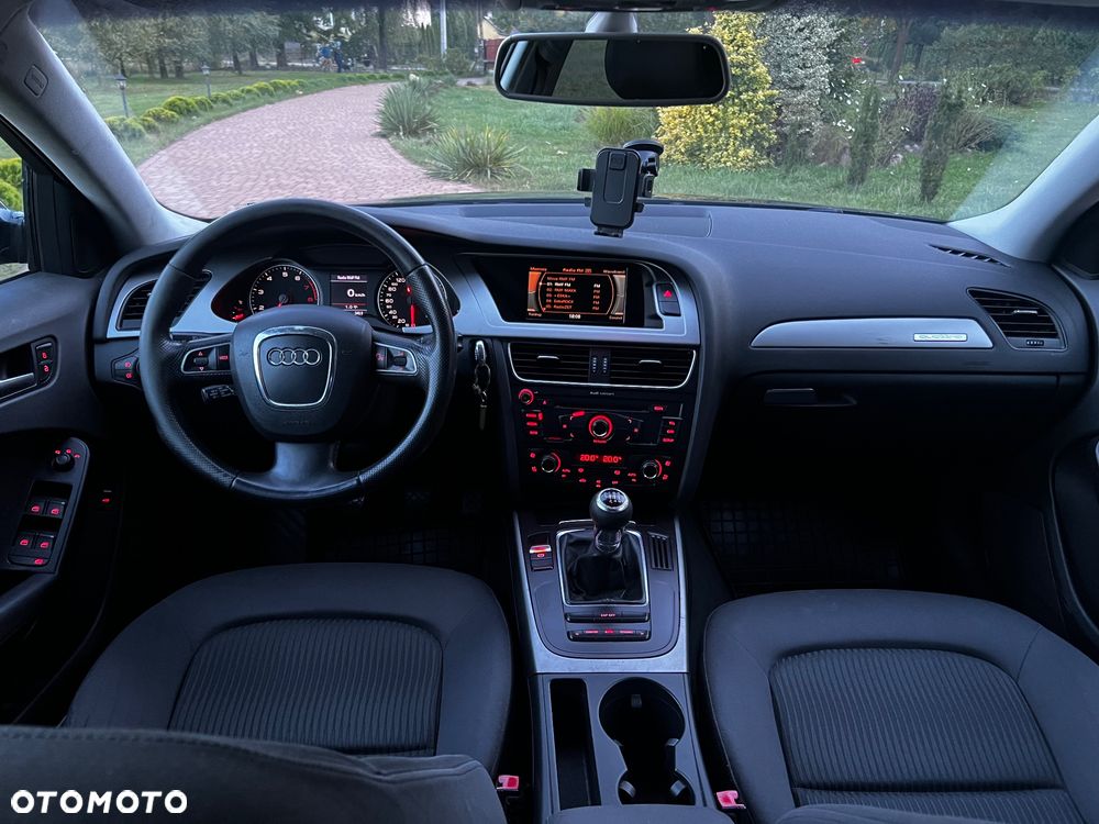 Audi A4 Limousine 2.0 TFSI Quattro - 11