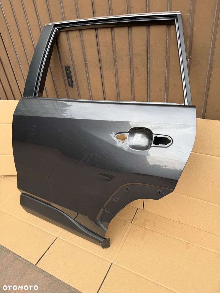 DRZWI LEWE TYŁ TOYOTA RAV4 V 2019- - 3
