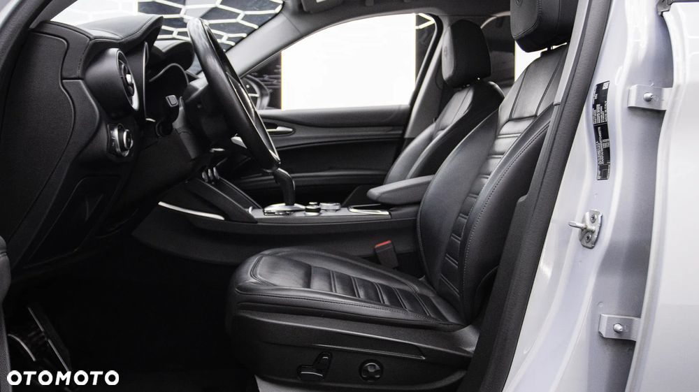 Alfa Romeo Stelvio 2.0 Turbo TI Q4 - 21