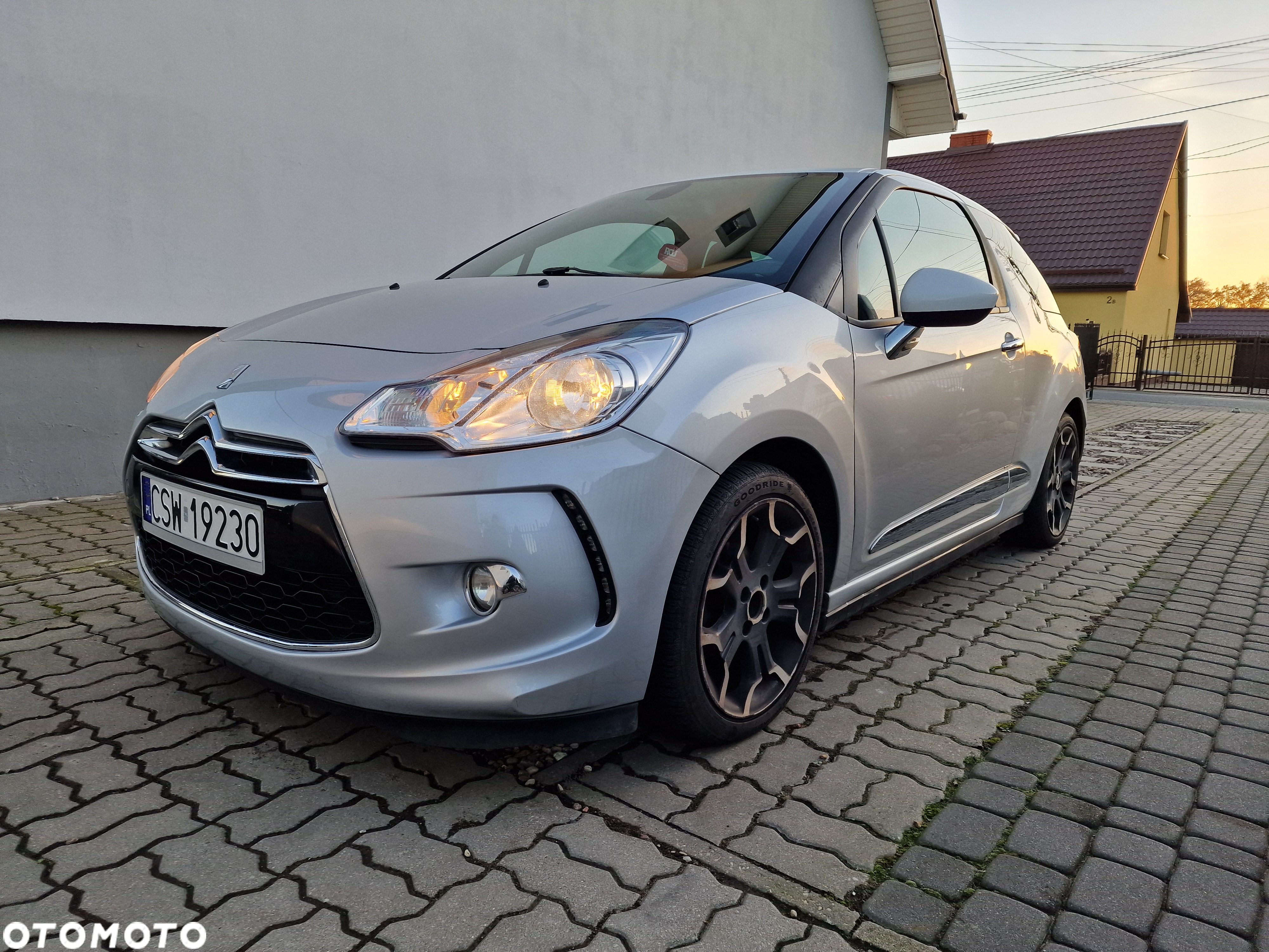 Citroën DS3 1.6 HDi SportChic - 1