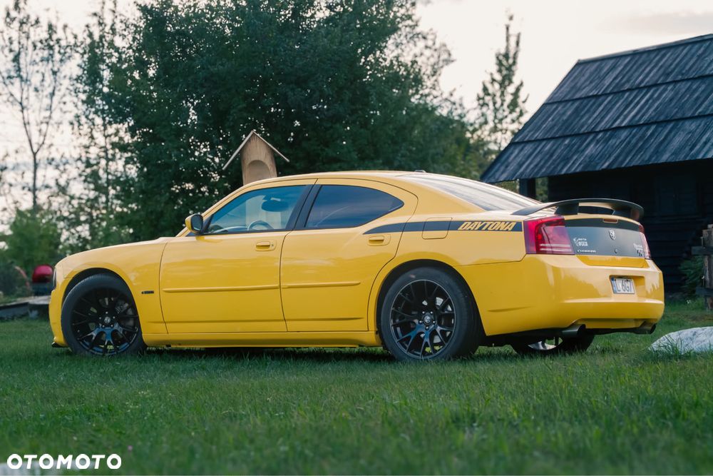 Dodge Charger - 5