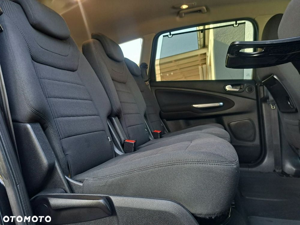 Ford S-Max - 9