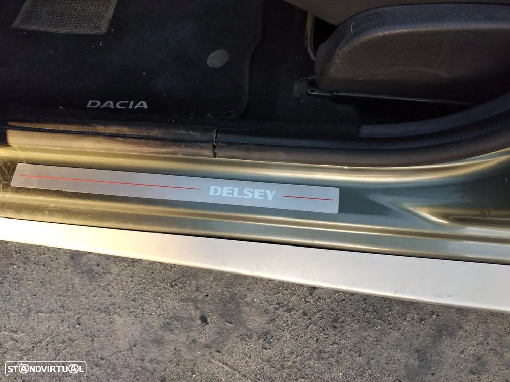 Dacia Duster 1.5 dCi SL Delsey 4WD - 9